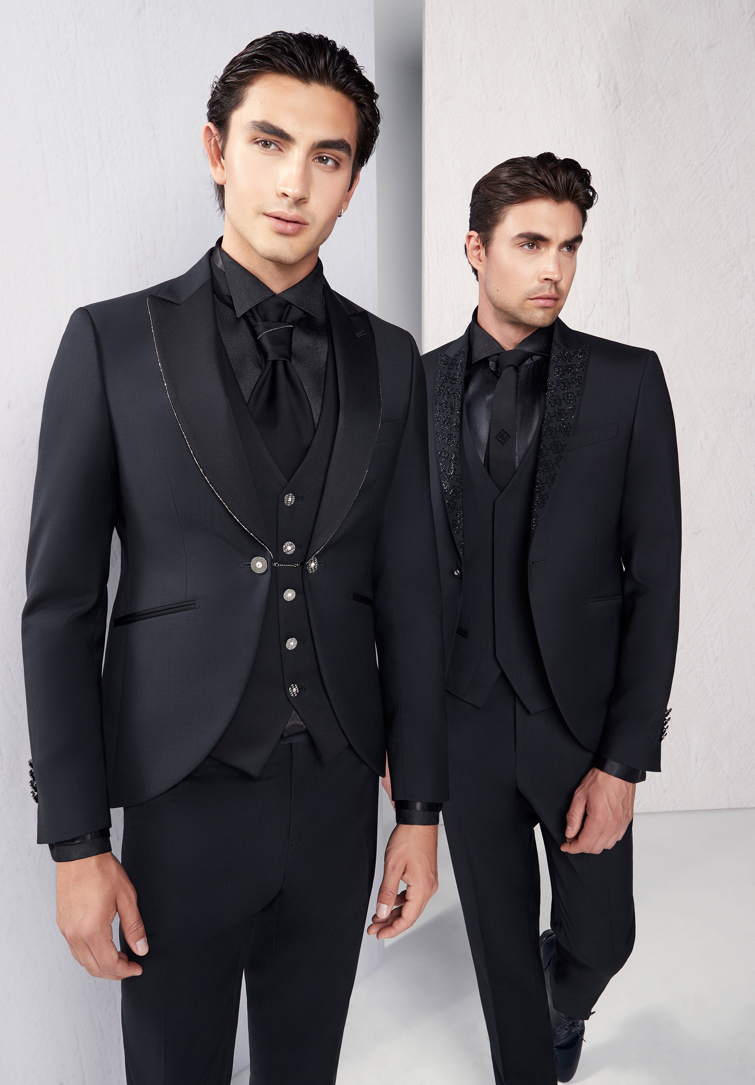 Dress 2V16 D69 - 241 D68