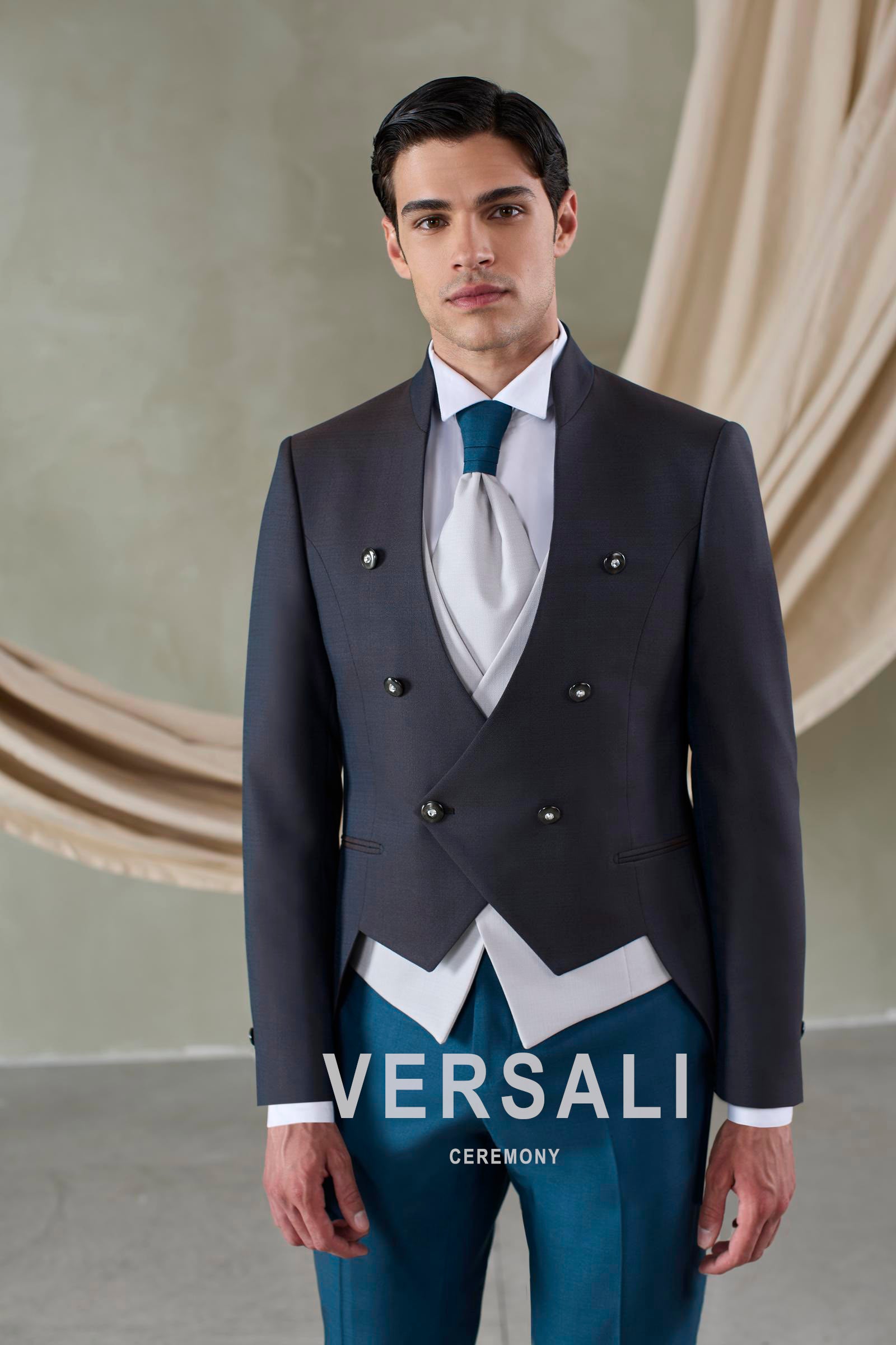Abito da sposo 2027 slim grigio antracite, collezione Andrea Versali